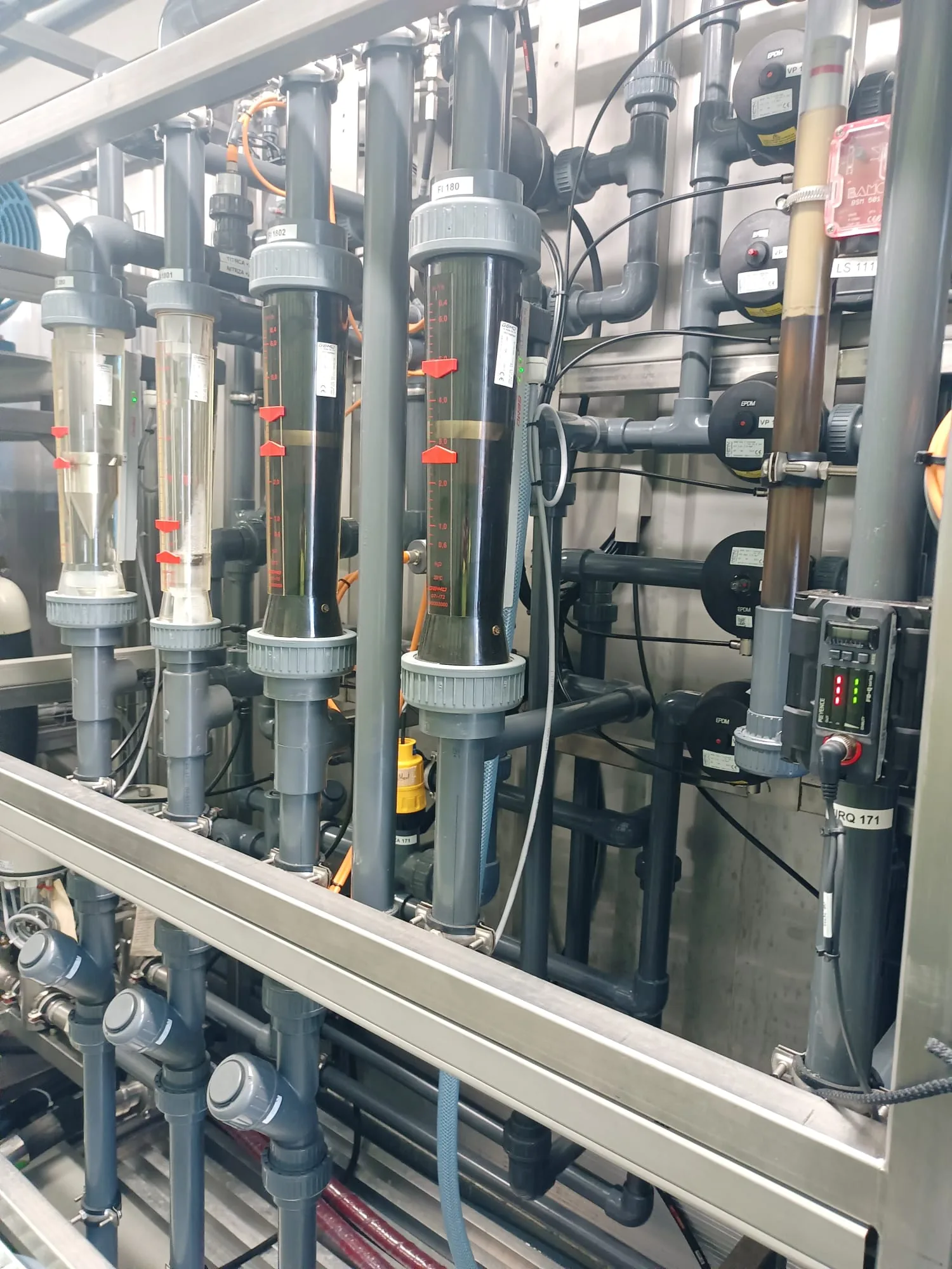 Flow meters and valves of an RCDT plant in Portugal